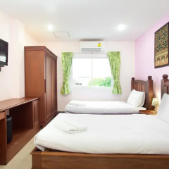 Отель Baan Sutra Guesthouse 3* Стандартный номер с 2 отдельными кроватями фото 7