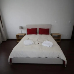 Отель B-Around, Residence комната для гостей