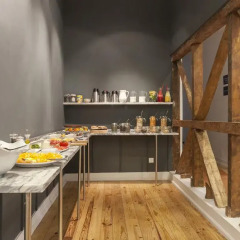 Отель Cheese & Wine Suites питание
