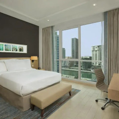 Отель DoubleTree by Hilton Dubai Jumeirah Beach 4* Люкс с двуспальной кроватью фото 4