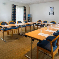 Отель Holiday Inn Express East Манчестер помещение для мероприятий фото 2