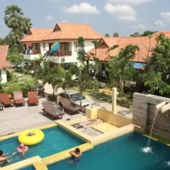 Отель Pulsawat Palm Resort Таиланд, Пак-Нам-Пран - отзывы, цены и фото номеров - забронировать отель Pulsawat Palm Resort онлайн бассейн фото 2