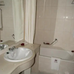 Hotel Comendador 3* Стандартный номер разные типы кроватей фото 4