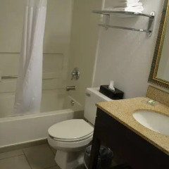 Отель Country Inn & Suites by Radisson, Frederick, MD 3* Стандартный номер с различными типами кроватей фото 5