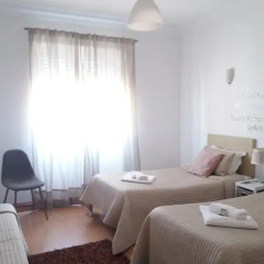 Отель Guest House Guerra Junqueiro 3* Стандартный номер с различными типами кроватей фото 6