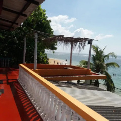 Sayuri Beach Hotel пляж
