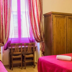 Hotel Hermes 2* Номер с общей ванной комнатой с различными типами кроватей (общая ванная комната)