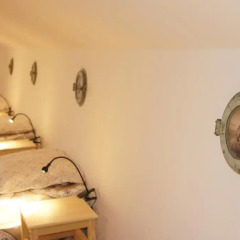 Olive3 Ericeira Hostel Кровать в общем номере двухъярусные кровати