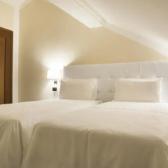 Hotel Tourist 3* Стандартный номер с двуспальной кроватью
