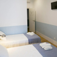 Отель Lisbon Check-In Guesthouse 3* Стандартный номер с различными типами кроватей фото 4