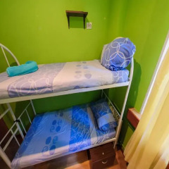 Гостиница Yourhostel Svyatoshino Кровать в общем номере с двухъярусной кроватью фото 13