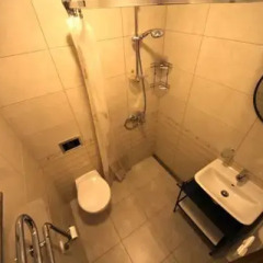 Отель Downtown Market Guesthouse Литва, Вильнюс - отзывы, цены и фото номеров - забронировать отель Downtown Market Guesthouse онлайн ванная