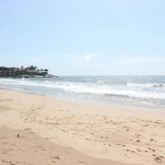 Warahena Beach Hotel пляж фото 2
