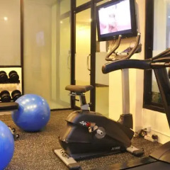 The Wave Patong Boutique Hotel фитнесс-зал фото 3