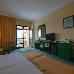 Miramare Beach Hotel 4* Улучшенный номер фото 5