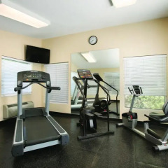 Отель Country Inn & Suites by Radisson, Atlanta Airport North, GA фитнесс-зал фото 2