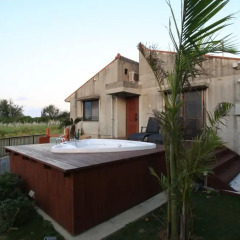 Отель Cottage Hakuraku Центр Окинавы бассейн фото 3