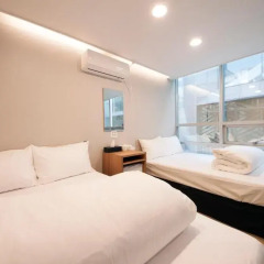 K-grand Hostel Myeongdong Стандартный семейный номер фото 5