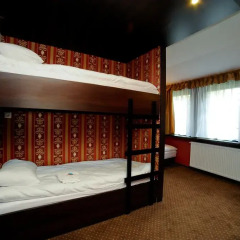 World Hostel Стандартный номер с разными типами кроватей фото 5