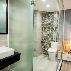 Отель LaLuna Saigon 3* Номер Делюкс с различными типами кроватей фото 8