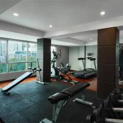 Отель Silom Lofts фитнесс-зал