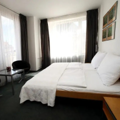 Central Hotel Pilsen 4* Стандартный номер фото 9