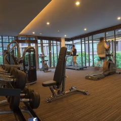 Отель Phuket Penthouse фитнесс-зал