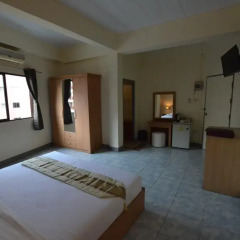 Отель Bua Khao Paradise Стандартный номер с различными типами кроватей фото 9