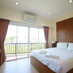 Отель The Icon Place at Nurn Plub Wan 3* Улучшенный номер с различными типами кроватей фото 2