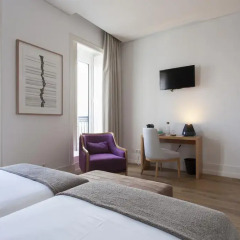 Отель Feels Like Home Chiado Prime Suites 3* Улучшенный номер с различными типами кроватей фото 4