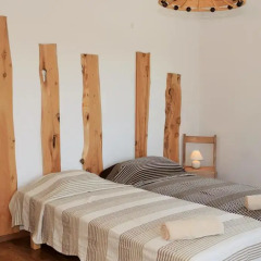 Отель Roots Guesthouse комната для гостей