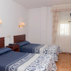 Hotel Avenida III 2* Стандартный номер с 2 отдельными кроватями фото 2