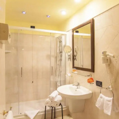 Hotel Tuscolana 3* Стандартный номер с различными типами кроватей фото 6