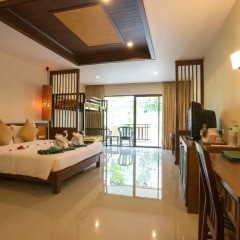 Отель Lanta Resort 3* Семейный номер Делюкс с двуспальной кроватью фото 8