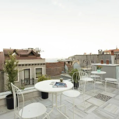 Downtown Istanbul Hostel Кровать в общем номере с двухъярусной кроватью фото 15