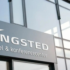 Vingsted Hotel og Konferencecenter парковка