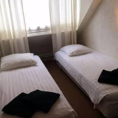 Budget Hotel Barbacan 2* Номер с общей ванной комнатой с различными типами кроватей (общая ванная комната)