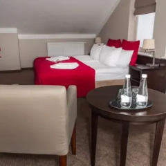Отель Comm Hotel Польша, Познань - отзывы, цены и фото номеров - забронировать отель Comm Hotel онлайн удобства в номере
