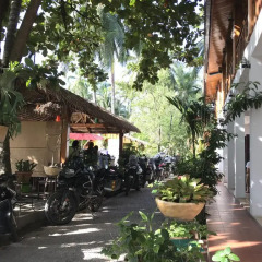 Отель Villa Oasis Luang Prabang парковка