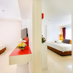 Отель Raha Gold Residence Patong комната для гостей фото 5