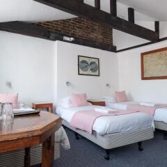 St Athans Hotel 2* Стандартный номер с различными типами кроватей