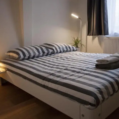 Отель Kuwadro B&B Amsterdam Jordaan комната для гостей
