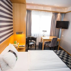 Отель Holiday Inn Vienna City 4* Стандартный номер с различными типами кроватей фото 2