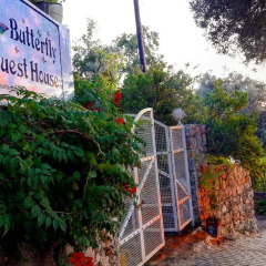 Отель Butterfly Guest House Фаралья спортивное сооружение