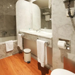 Hotel Santemar 4* Стандартный семейный номер с двуспальной кроватью фото 4
