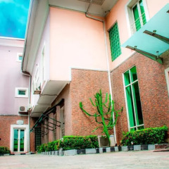 Отель Villa Angelia Boutique Лагос парковка