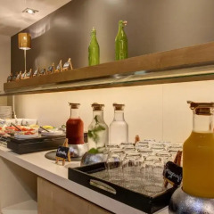 Отель FourSide Hotel & Suites Vienna Австрия, Вена - 3 отзыва об отеле, цены и фото номеров - забронировать отель FourSide Hotel & Suites Vienna онлайн питание