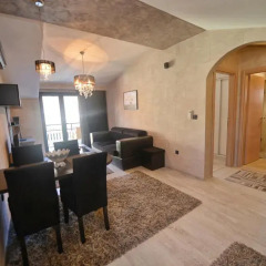 Апартаменты Dekaderon Lux Apartments комната для гостей фото 3