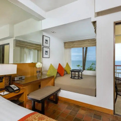 Отель Outrigger Laguna Phuket Beach Resort 5* Стандартный номер с двуспальной кроватью фото 2