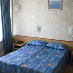 Neptune Hotel 2* Стандартный номер с различными типами кроватей фото 2
